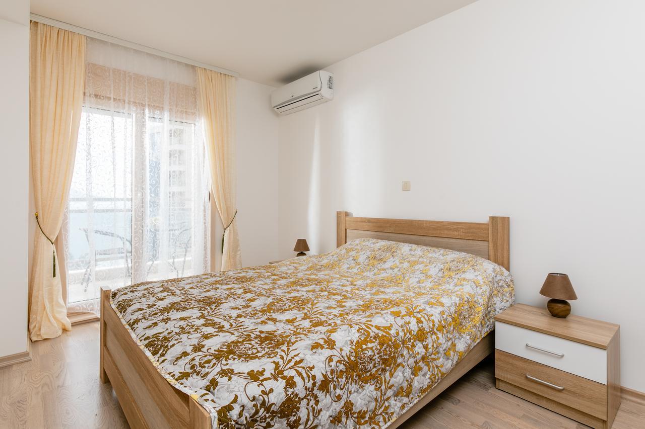 Primus Apartments Impera Будва Экстерьер фото